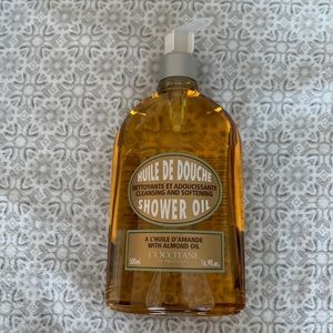 L’occitane Shower Oil with almond oil